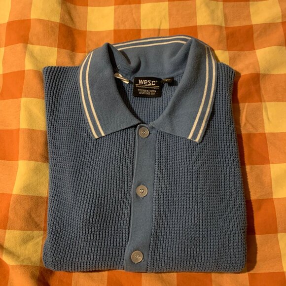 WESC Blue Button Up Shirt - Picture 2 of 4